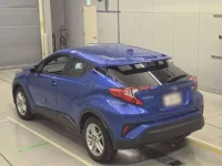 Toyota C-HR лот № 33413 оценка 4  с аукциона в Японии 5
