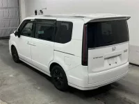 Honda STEP WAGON лот № 30323 оценка 4.5  с аукциона в Японии 1