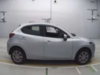 Mazda MAZDA2 лот № 36482 оценка 4.5  с аукциона в Японии 2
