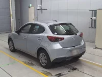 Mazda MAZDA2 лот № 36482 оценка 4.5  с аукциона в Японии 5