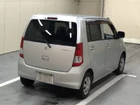 Suzuki WAGON R лот № 4103 оценка 3.5  с аукциона в Японии 3