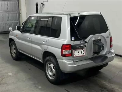 Mitsubishi PAJERO IO