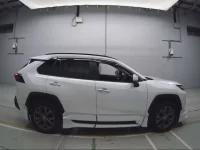 Toyota RAV4 лот № 30329 оценка 4.5  с аукциона в Японии 2