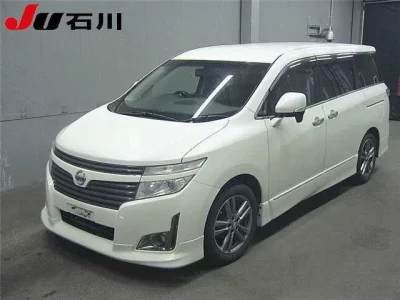 Nissan ELGRAND  с аукциона в Японии