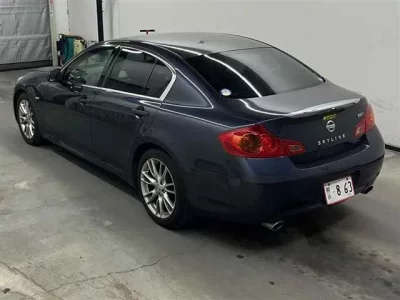 Nissan SKYLINE  с аукциона в Японии