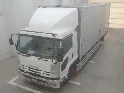 Isuzu FORWARD  с аукциона в Японии
