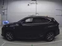 Lexus NX лот № 33450 оценка RA  с аукциона в Японии 2