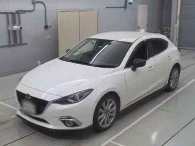 Mazda AXELA  с аукциона в Японии
