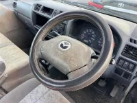 Mazda BONGO лот № 85137 оценка 3.5  с аукциона в Японии 2