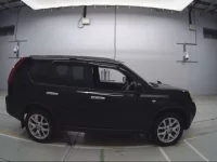 Nissan X-TRAIL лот № 30375 оценка 3.5  с аукциона в Японии 2