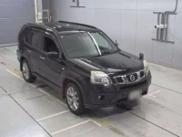Nissan X-TRAIL лот № 30375 оценка 3.5  с аукциона в Японии 4