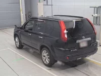 Nissan X-TRAIL лот № 30375 оценка 3.5  с аукциона в Японии 5