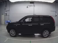 Nissan X-TRAIL лот № 30375 оценка 3.5  с аукциона в Японии 3