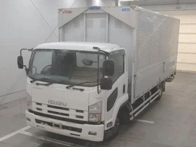 Isuzu FORWARD  с аукциона в Японии