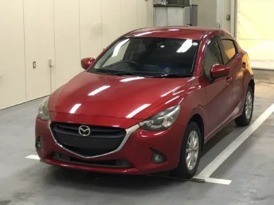 Mazda DEMIO  с аукциона в Японии