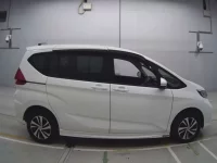 Honda FREED лот № 30405 оценка 4  с аукциона в Японии 2