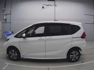 Honda FREED  с аукциона в Японии