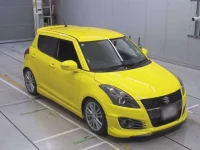 Suzuki SWIFT лот № 30411 оценка 4.5  с аукциона в Японии 4