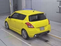 Suzuki SWIFT лот № 30411 оценка 4.5  с аукциона в Японии 5