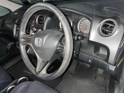 Honda STREAM  с аукциона в Японии