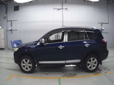 Toyota VANGUARD  с аукциона в Японии