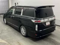 Nissan ELGRAND лот № 80010 оценка X  с аукциона в Японии 1