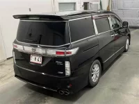 Nissan ELGRAND лот № 80010 оценка X  с аукциона в Японии 4