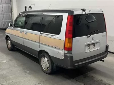 Honda STEP WAGON  с аукциона в Японии