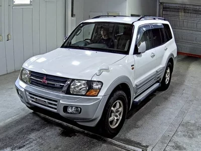 Mitsubishi PAJERO  с аукциона в Японии