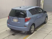 Toyota RACTIS лот № 30438 оценка R  с аукциона в Японии 1