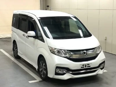 Honda STEP WAGON  с аукциона в Японии