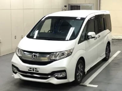 Honda STEP WAGON  с аукциона в Японии