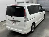 Nissan SERENA лот № 90172 оценка 3.5  с аукциона в Японии 4