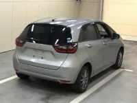 Honda FIT лот № 3092 оценка 3.5  с аукциона в Японии 3