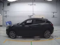 Mazda AXELA лот № 30456 оценка 3.5  с аукциона в Японии 3