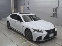 Lexus LS лот № 30464 оценка 4.5  с аукциона в Японии 4