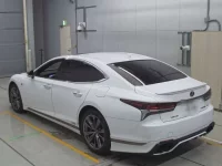 Lexus LS лот № 30464 оценка 4.5  с аукциона в Японии 5