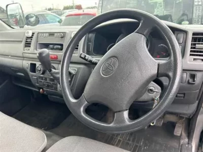 Toyota HIACE VAN  с аукциона в Японии