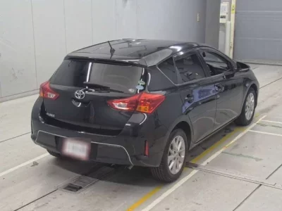Toyota AURIS  с аукциона в Японии