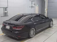 Lexus LS лот № 30468 оценка 4  с аукциона в Японии 1
