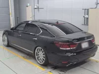 Lexus LS лот № 30468 оценка 4  с аукциона в Японии 5