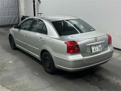 Toyota AVENSIS SEDAN