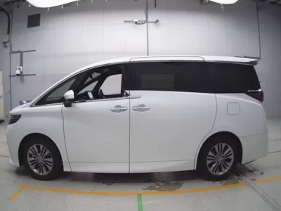 Toyota ALPHARD  с аукциона в Японии