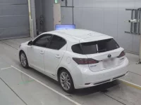 Lexus CT лот № 30481 оценка 4  с аукциона в Японии 5