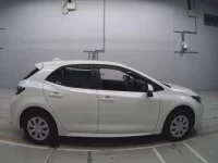 Toyota COROLLA SPORT лот № 33539 оценка 5  с аукциона в Японии 2