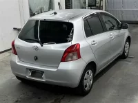 Toyota VITZ лот № 80059 оценка X  с аукциона в Японии 4