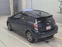 Toyota AQUA лот № 30497 оценка R  с аукциона в Японии 5