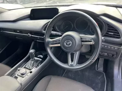Mazda MAZDA3  с аукциона в Японии