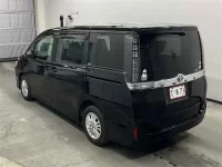 Toyota VOXY лот № 10311 оценка R  с аукциона в Японии 1