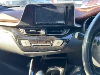 Toyota C-HR лот № 80060 оценка X  с аукциона в Японии 5